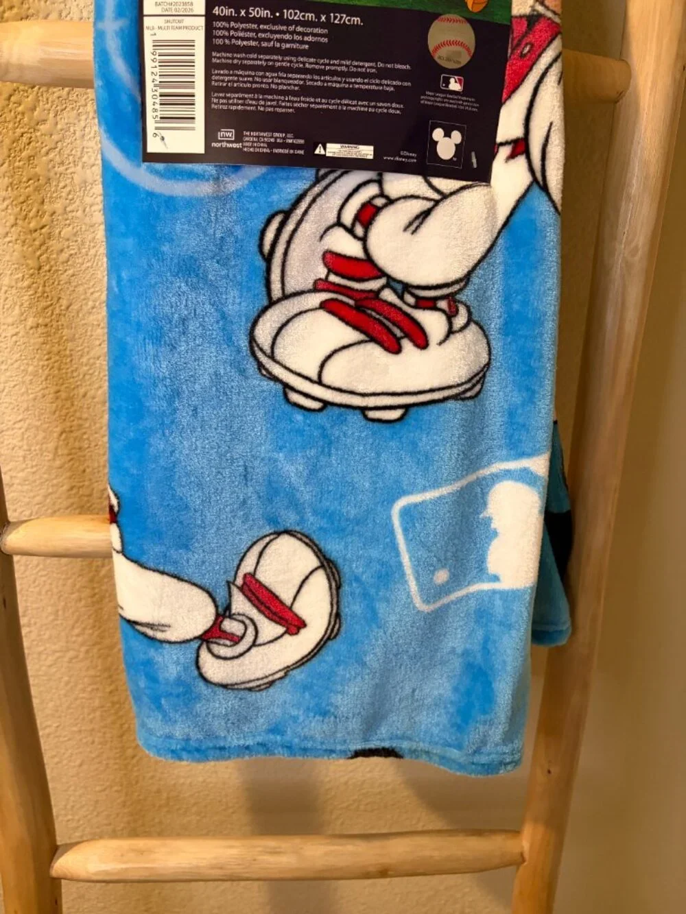 Disney Mickey Mouse MLB Baseball Silk Touch Throw Blanket 40x50 NWT